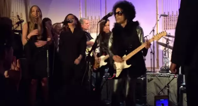 Prince Rocks &#8216;SNL&#8221;s 40th Anniversary Afterparty (VIDEO)