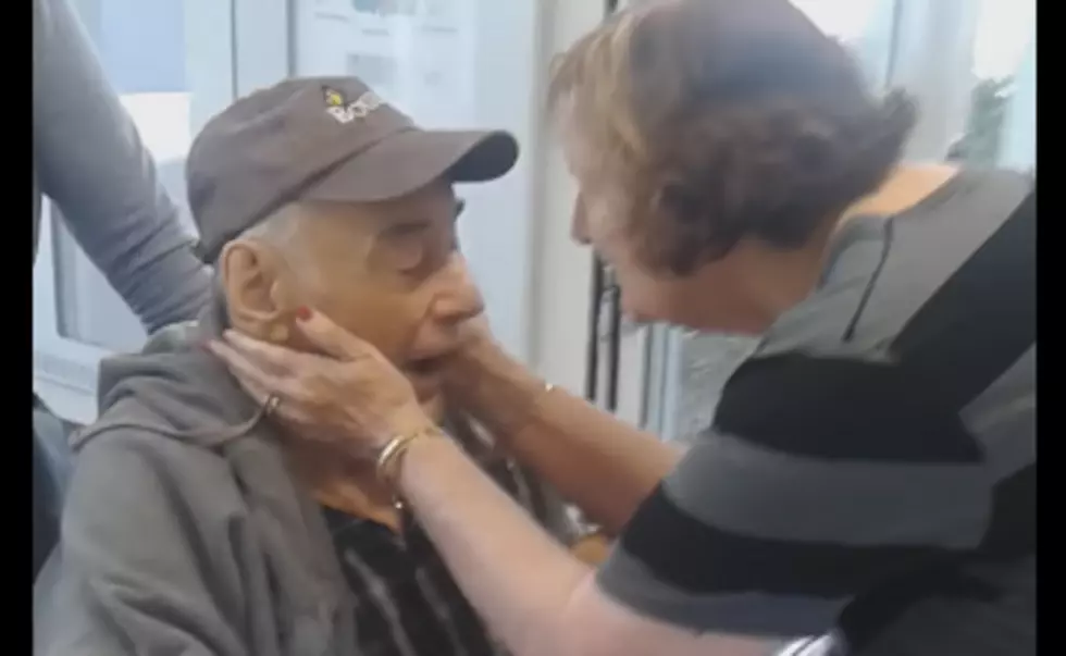 Elderly Couple Reunited After Living In Two Separate Nursing Homes [VIDEO]