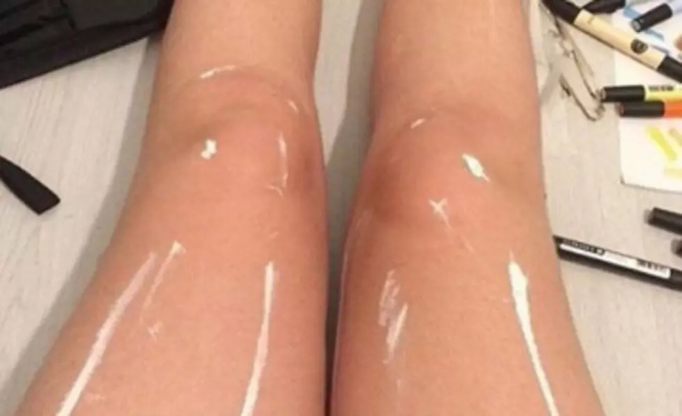 "Shiny Legs" Picture Is Terrorizing The Internet