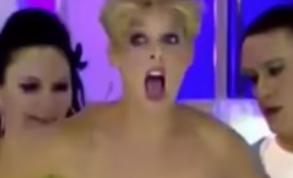 Spanish Gameshow Host Suffers Mega Wardrobe Malfunction [VIDEO]