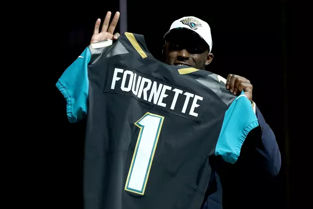 Leonard Fournette + Other LSU Standouts Punch Ticket to NFL