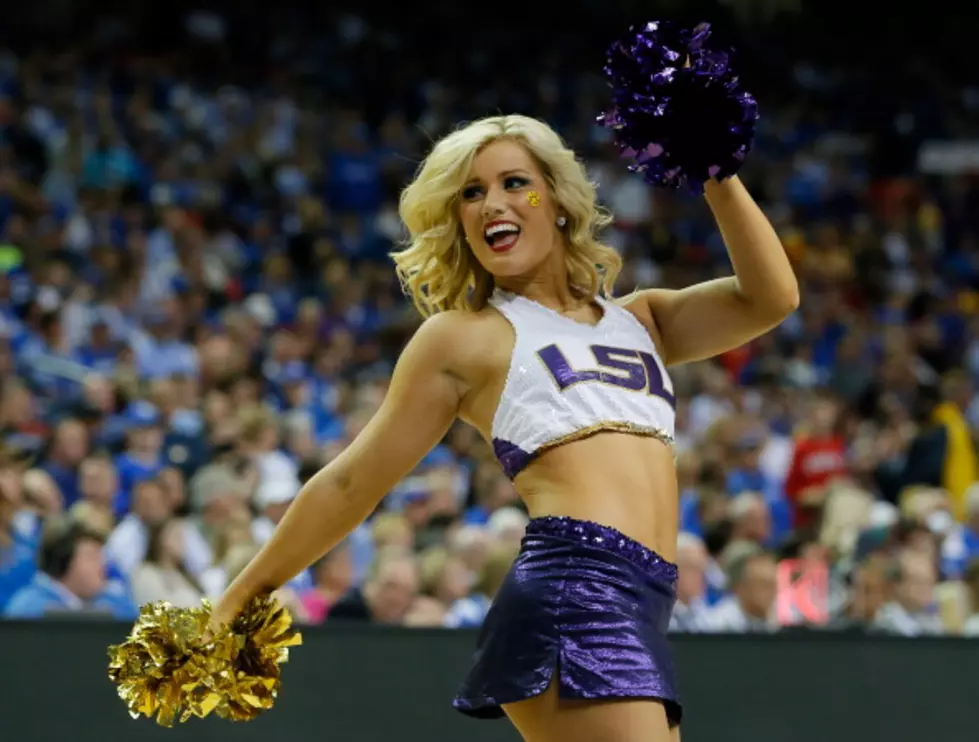 School Lets Everyone Become a Cheerleader After Parent Complains