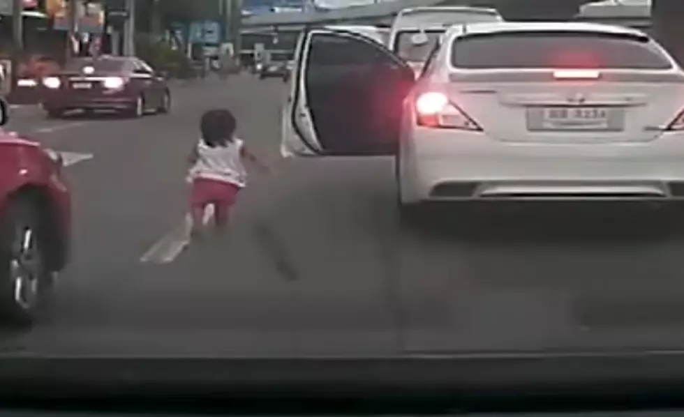 Toddler Falls Out Of Car In Traffic, Somehow Isn&#8217;t Injured [VIDEO]
