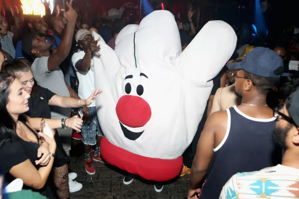 What the Heck Is Going on Inside the Hamburger Helper Mascot?