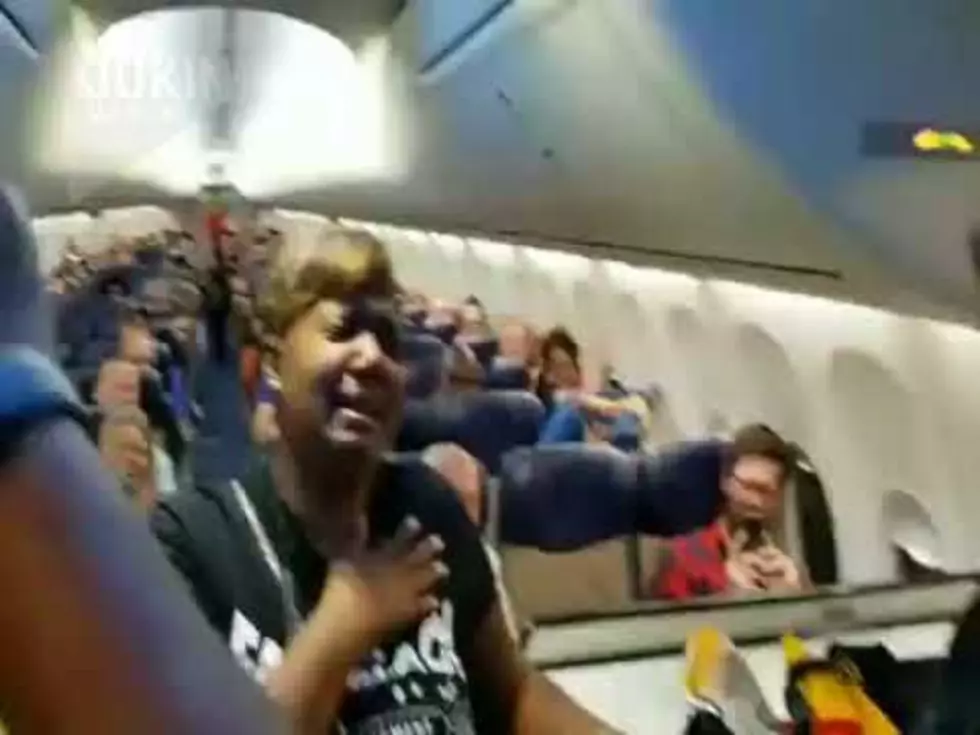 Check Out This Awesome In-Flight Proposal [VIDEO]