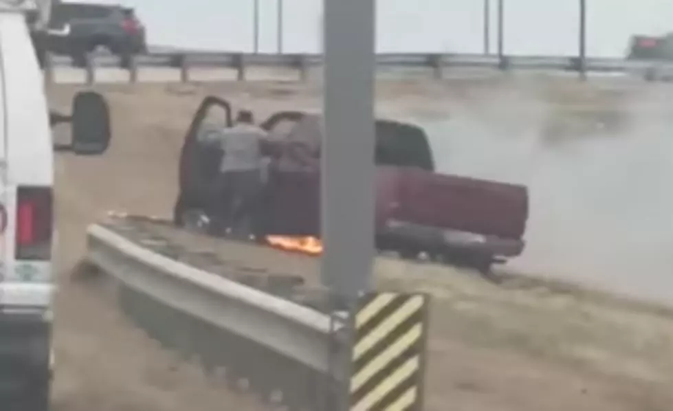 Bystander Rescues a Man from a Burning Truck in Texas [VIDEO]