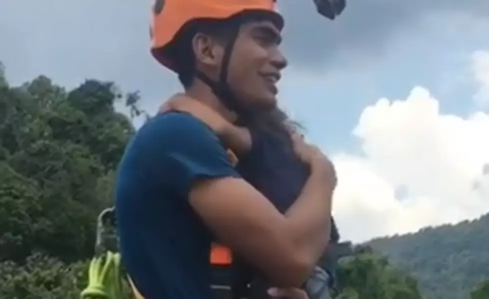Man Goes Bungee Jumping with Two-Year-Old Daughter [VIDEO]