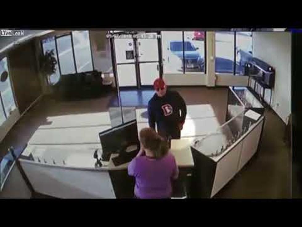 Terrible Robber Drops Guns and His Pants [VIDEO]