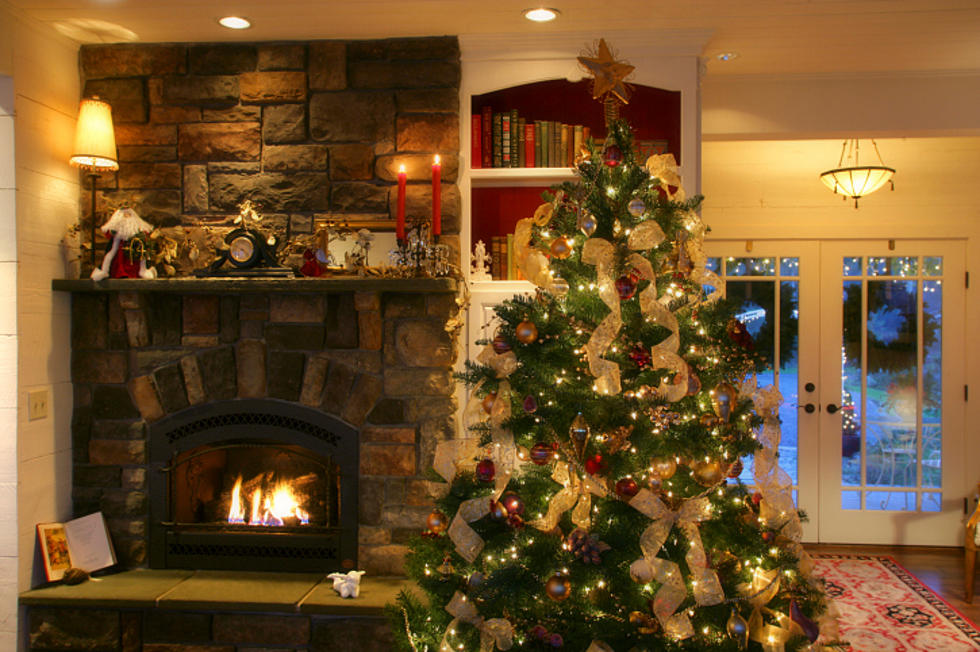 Does Putting Christmas Decorations Up Early Make You Happier?