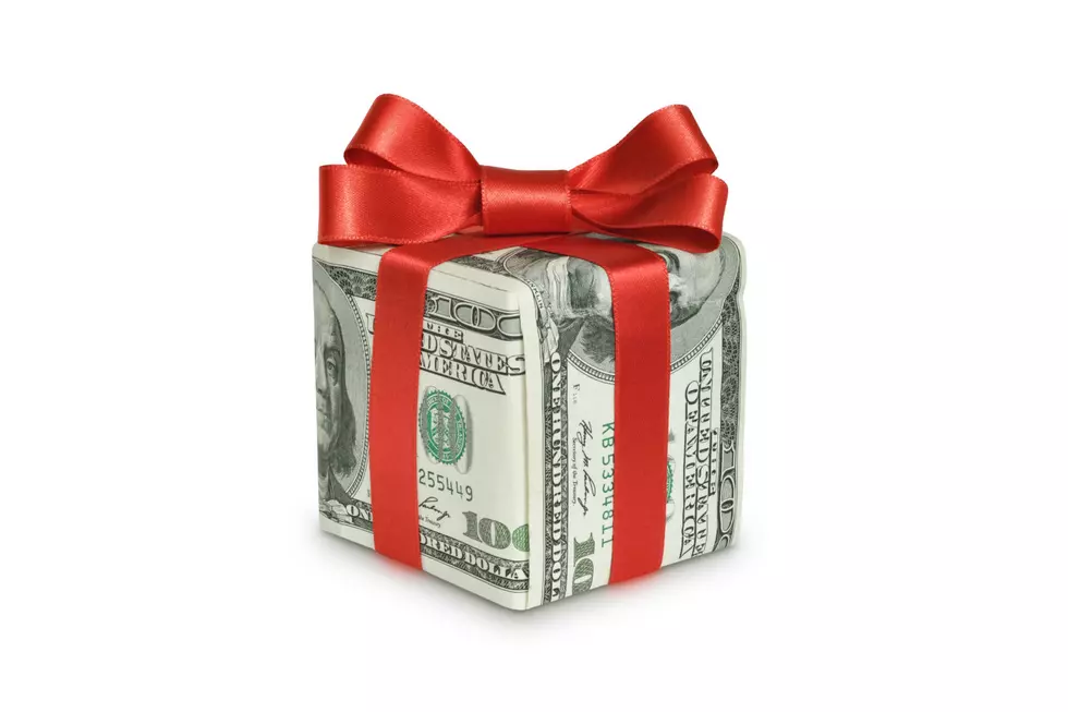 8 Ways to Get Extra Cash for Christmas