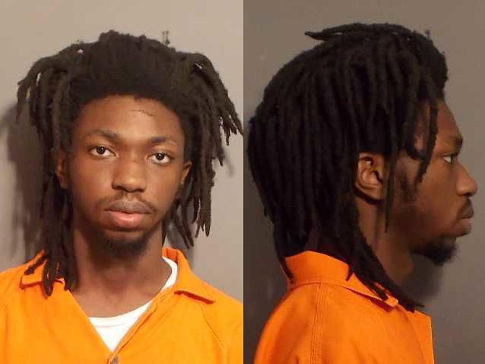 Shreveport Tattoo Robbery Suspect Leaps Out of Window Head First