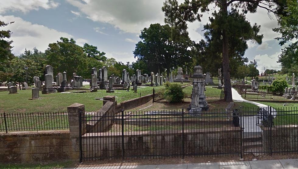 Here’s the Tale Behind One of Shreveport’s Creepiest Cemeteries