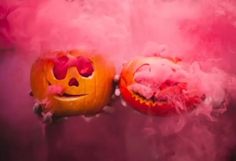 How to Make Your Halloween Pumpkin Smoke Bomb