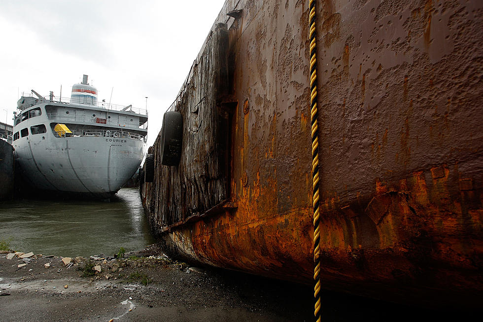 22 Runaway Barges Drifting Free in LA Due to Hurricane Ida