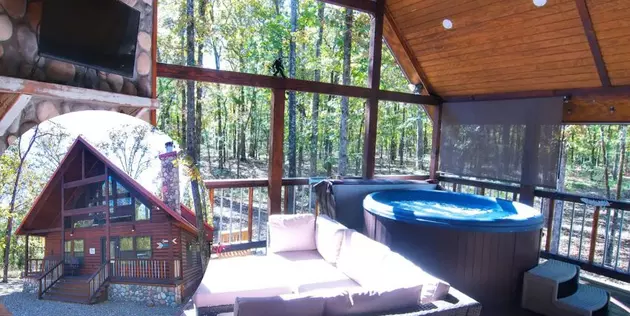 Need a Romantic Getaway? This Cabin Is Only 2 1/2 Hours from Shreveport