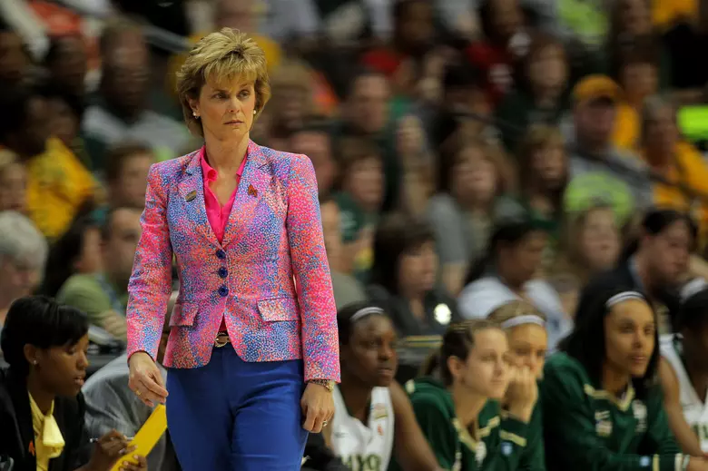 Fashion icon: See photos of LSU coach Kim Mulkey's best (?) outfits over  the years