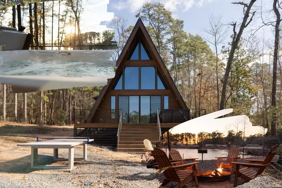 Unplug at This Water Front Cabin Just 90 Mins From Shreveport