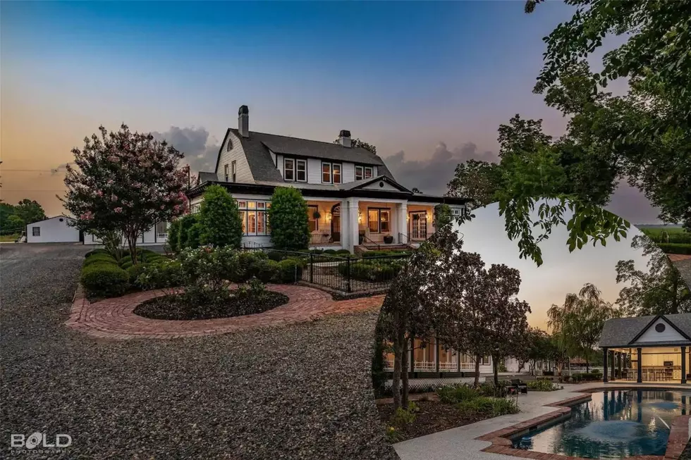 Epic Family Hangout: Rent Out This Entire Estate in Shreveport 