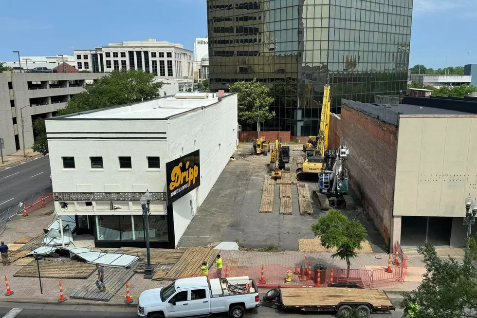 Shreveport Residents Watch as Downtown Building Gets Demolished