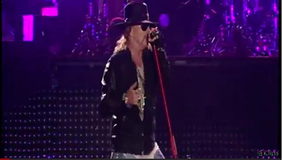 Guns ‘N’ Roses Complete L.A. Forum Show [VIDEO]