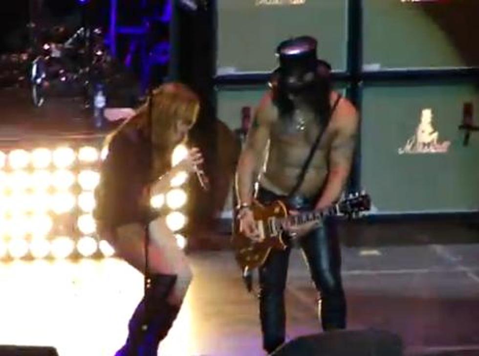 Lzzy Hale Joins Slash for ‘Out Ta Get Me’ [VIDEO]