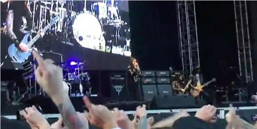 Slash Joins Ozzy To Play Sabbath Classics [VIDEOS]
