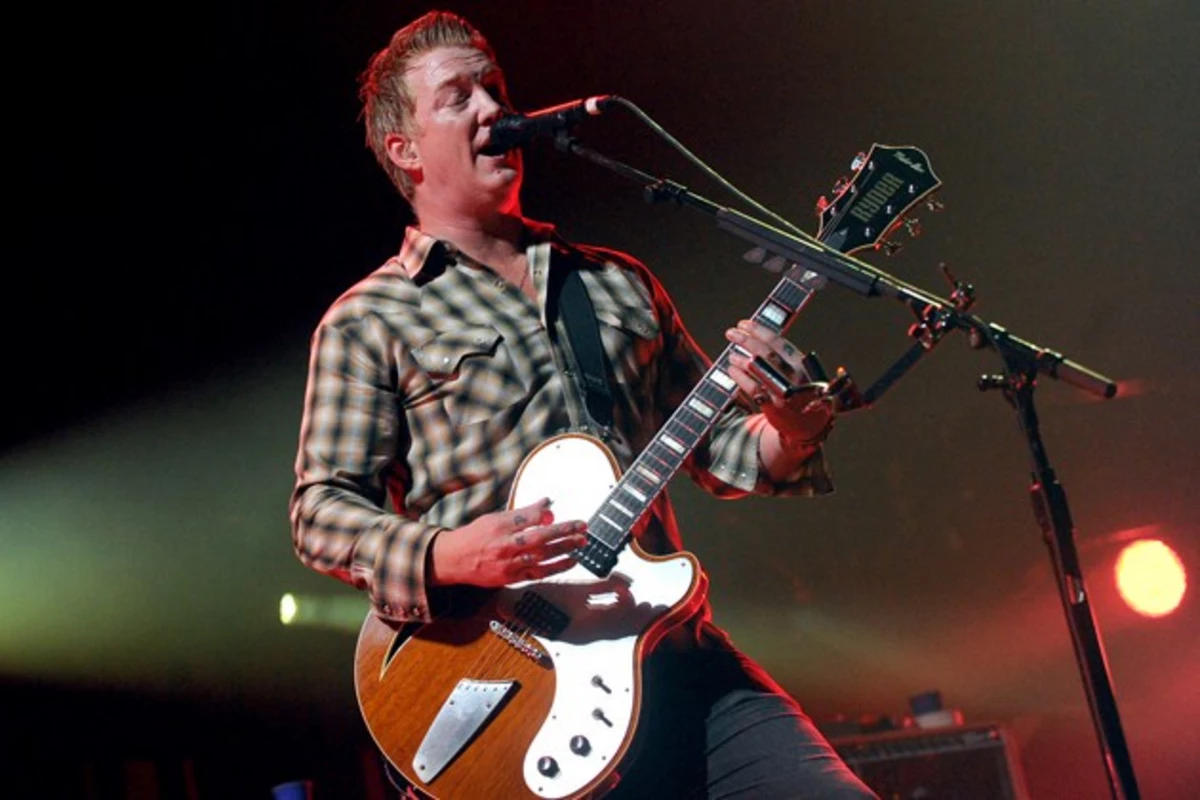 Watch Queens of the Stone Age Frontman Josh Homme Gives a Big ‘F U’ to ...