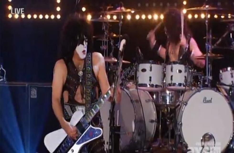 KISS Headline Benefit Concert [VIDEO]