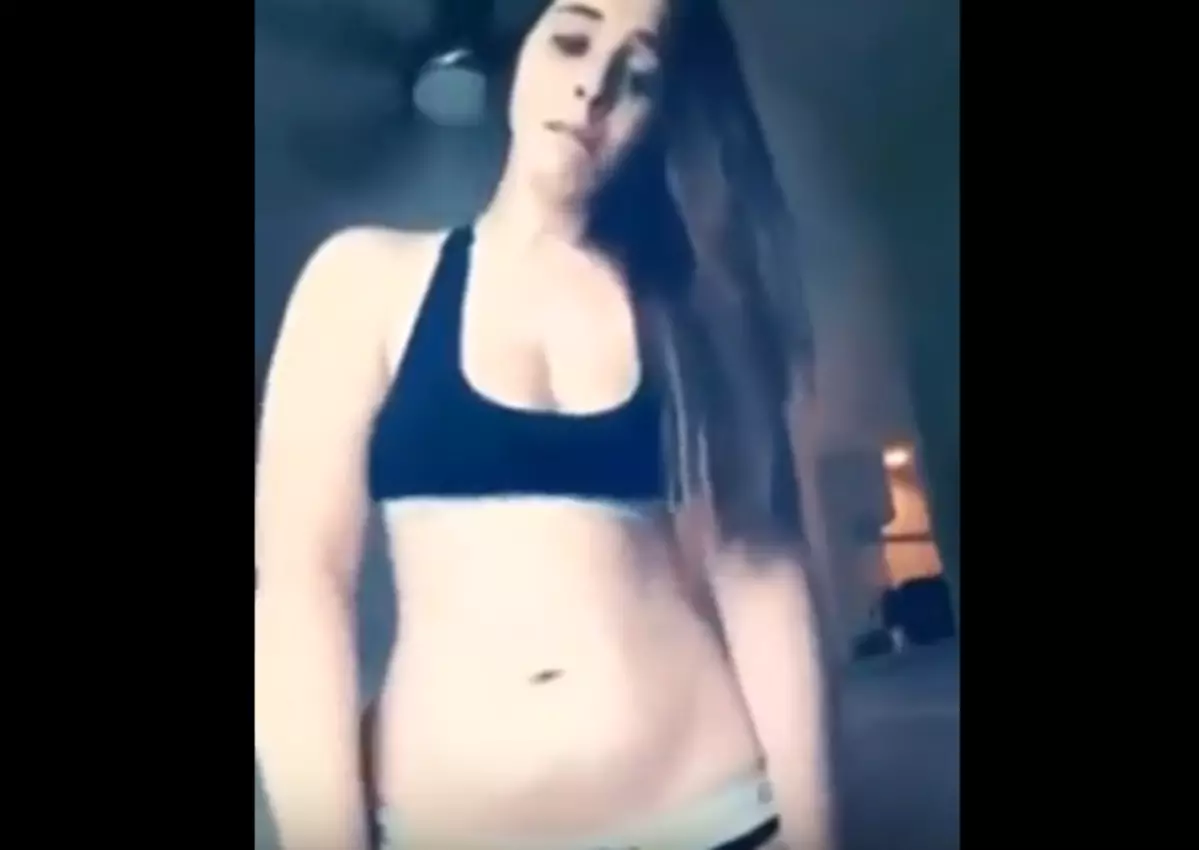 Girl's 70-inch Butt Is Taking Over Social Media PICS