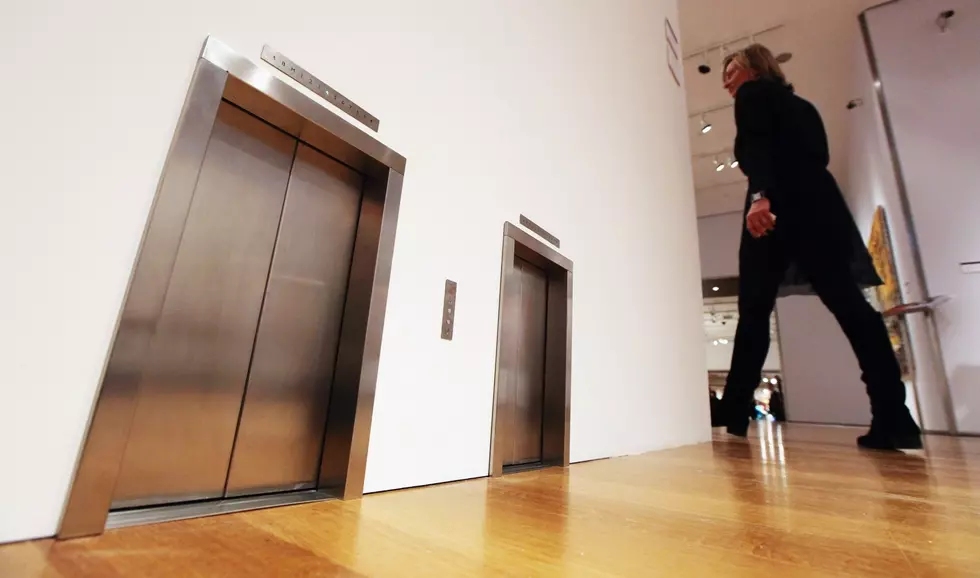 The 10 Commandments Of Elevator Etiquette