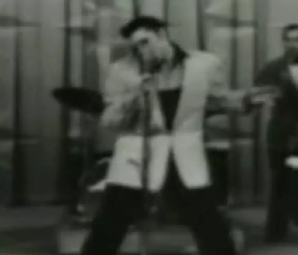 Elvis Presley Milton Berle Show June 5th 1956: Hound Dog [VIDEO]