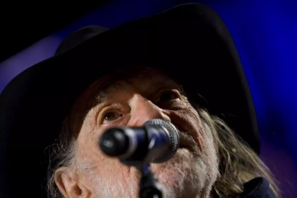 Willie Nelson to be Honored by Farmers