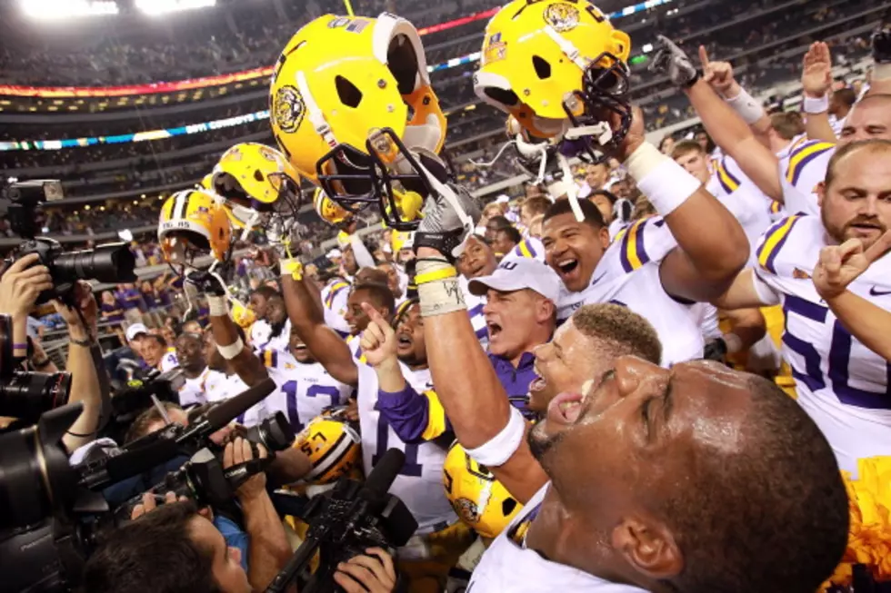 LSU Scores 49-3 Victory over Northwestern State in Home Opener [VIDEO]