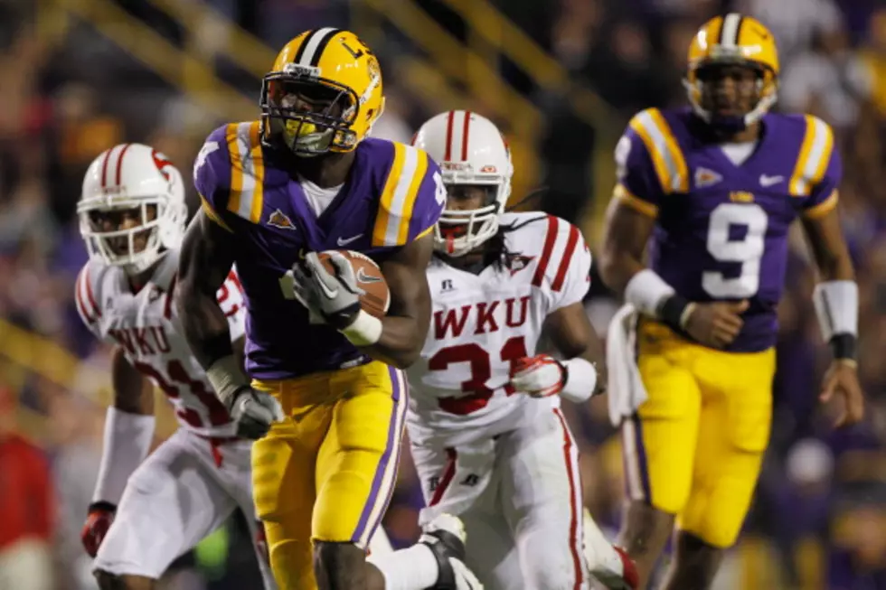 LSU Beats Western Kentucky 42-9 [PHOTOS]