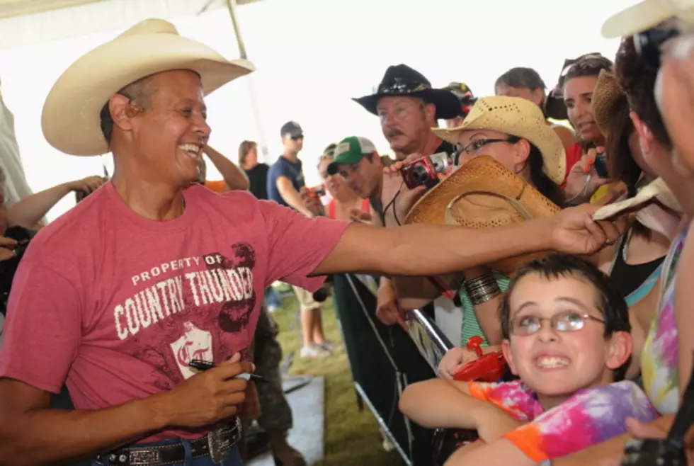 Neal McCoy was Home for the Holidays in Longview and Shot New Video