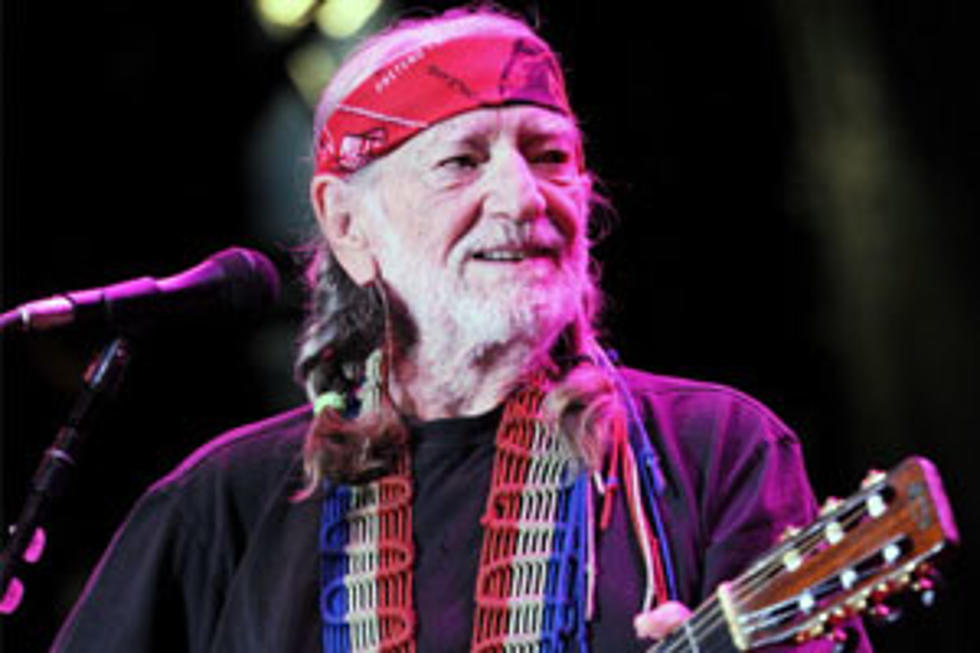 Country Music Legend of the Week, Willie Nelson [VIDEOS]