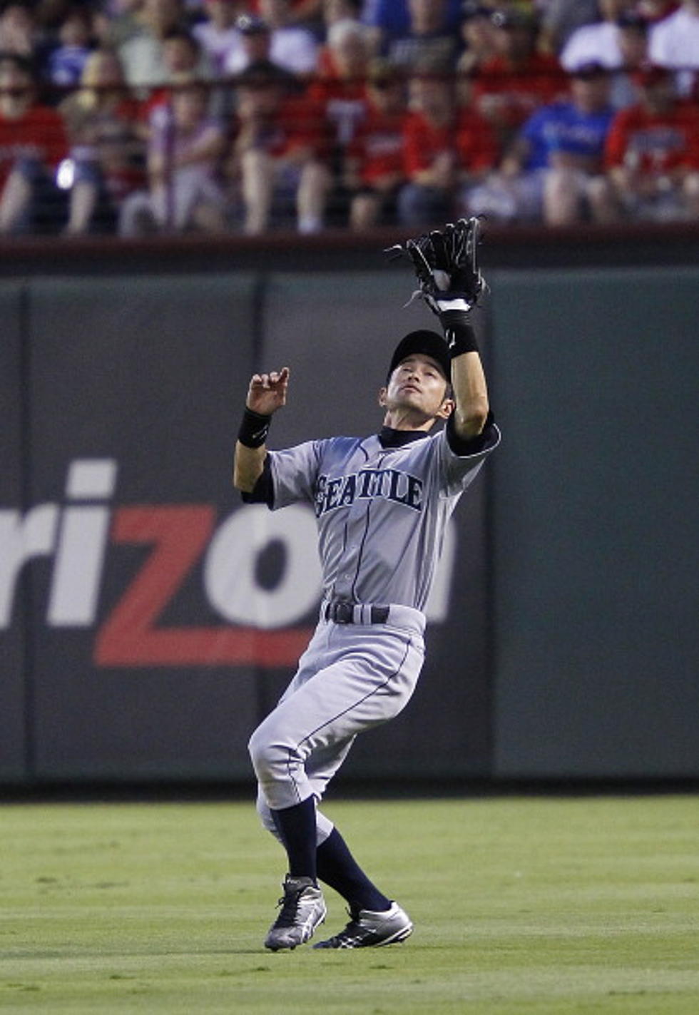 Lessons On How To Catch Baseballs And Make The Highlight Reels At The Same Time