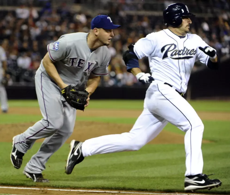 Rangers Edge Out Padres In San Diego