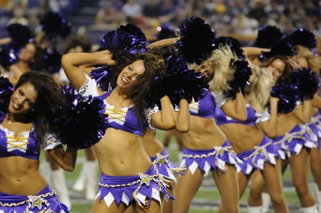 20 Sexiest and Most Awesome NFL Cheerleader Outfits [PHOTOS] [POLL]
