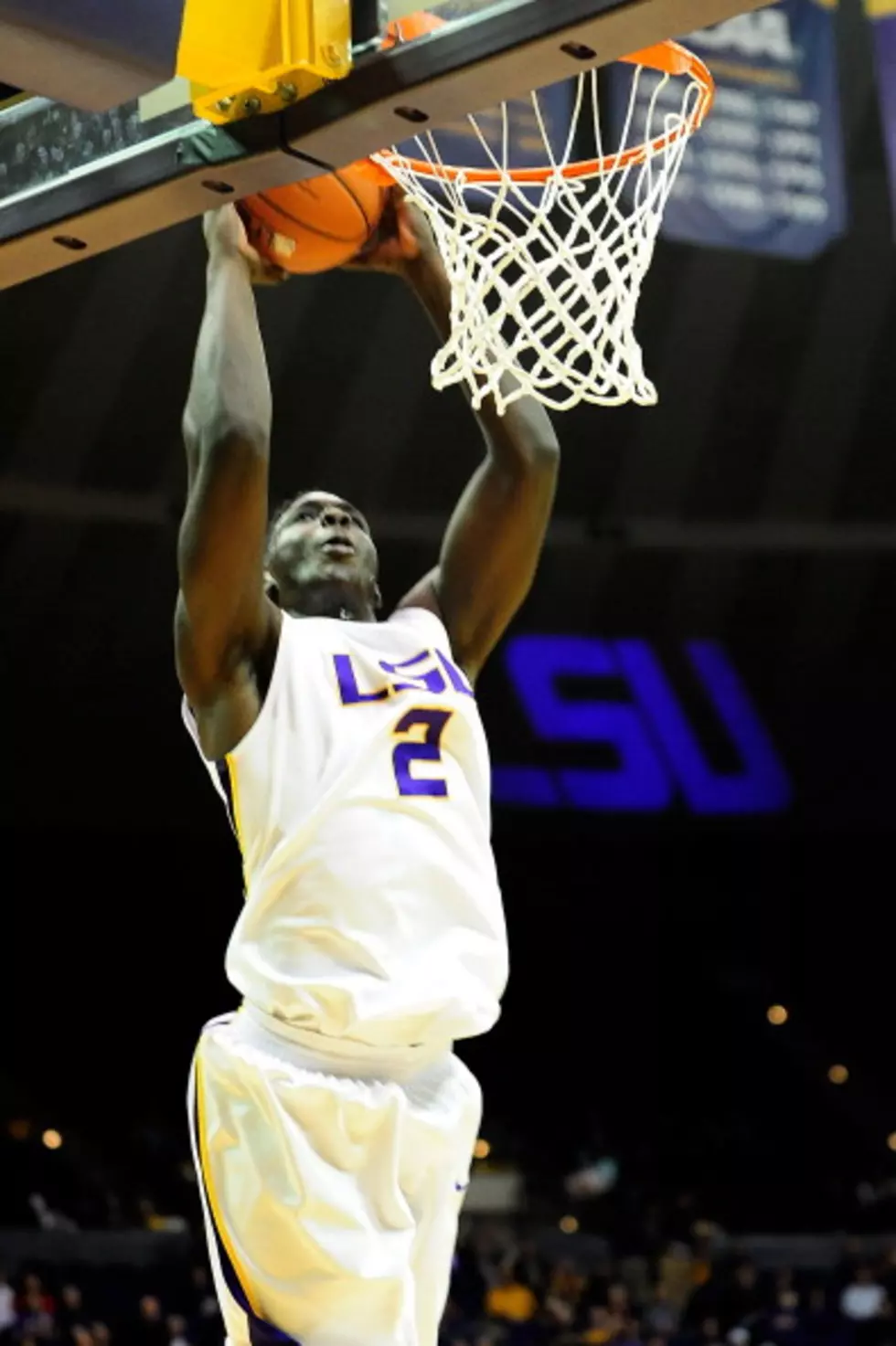 LSU Basketball Cleans Up