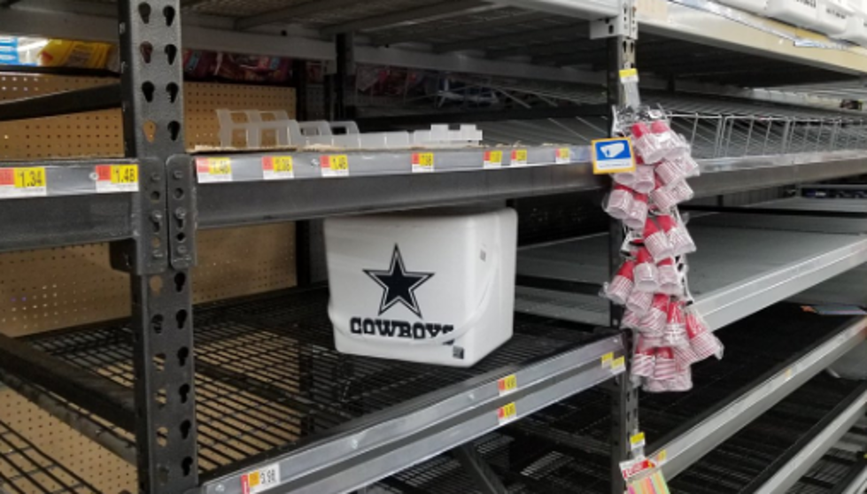 Texans Fans Refuse To Buy Cowboys Coolers During Hurricane