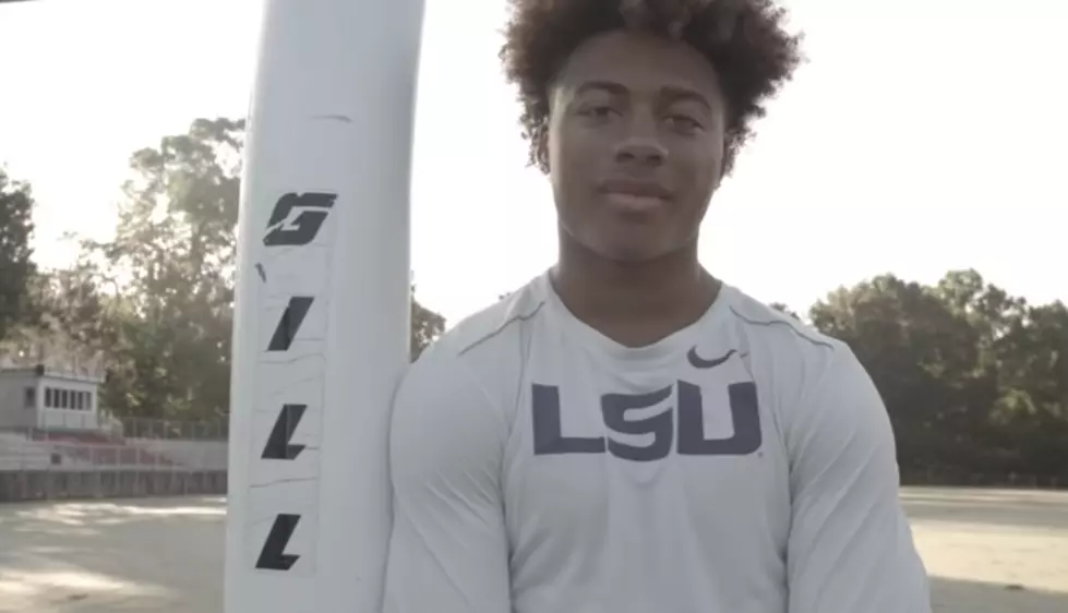 An LSU Football Commit Lands a Big Louisiana High School Award