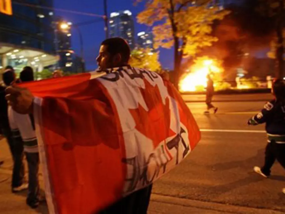Canucks&#8217; Stanley Cup Loss to Bruins Triggers Vancouver Riots [PHOTOS]