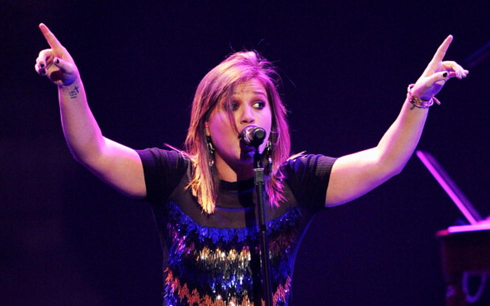 Mix 93-1 + You Backstage With Kelly Clarkson