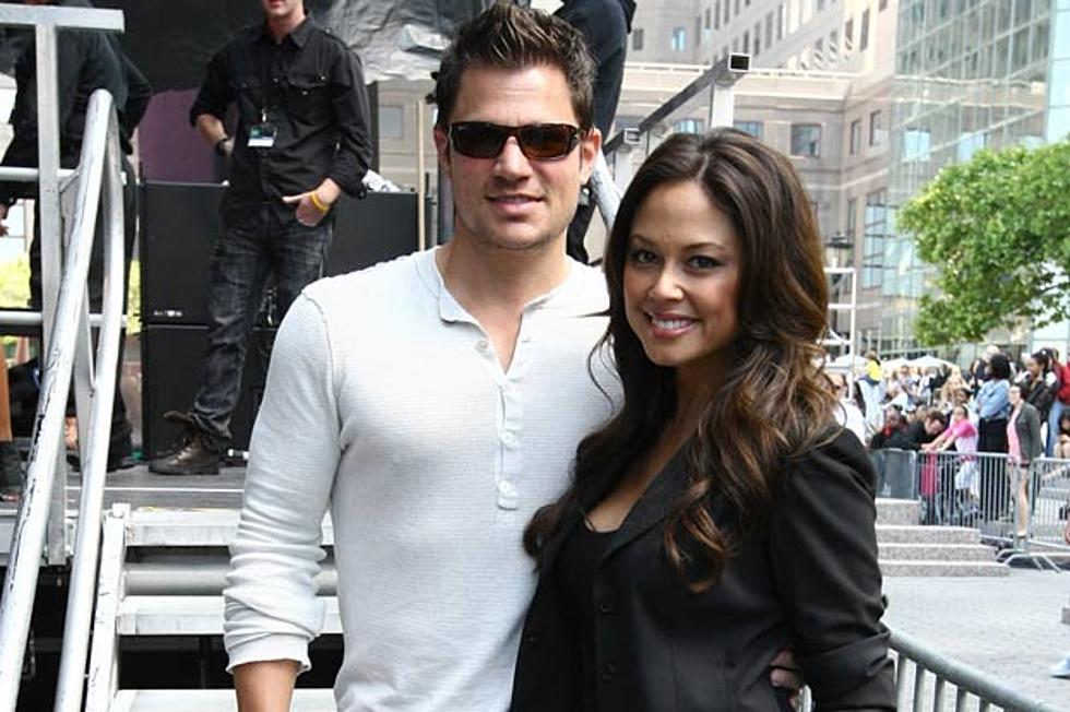 Nick Lachey + Vanessa Minnillo Expecting First Child