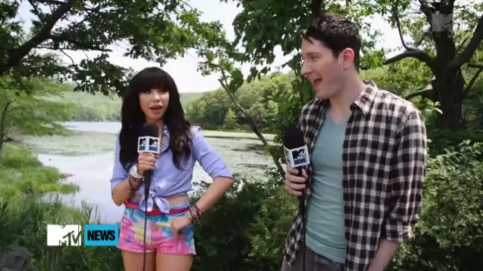 Carly Rae Jepsen + Owl City on Video Shoot Together for &#8216;Good Time&#8217; [VIDEO]