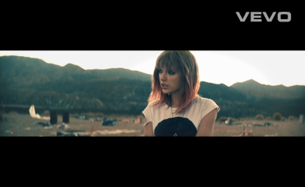 Taylor Swift Sheds Sweet Image In ‘I Knew You Were Trouble’ Video