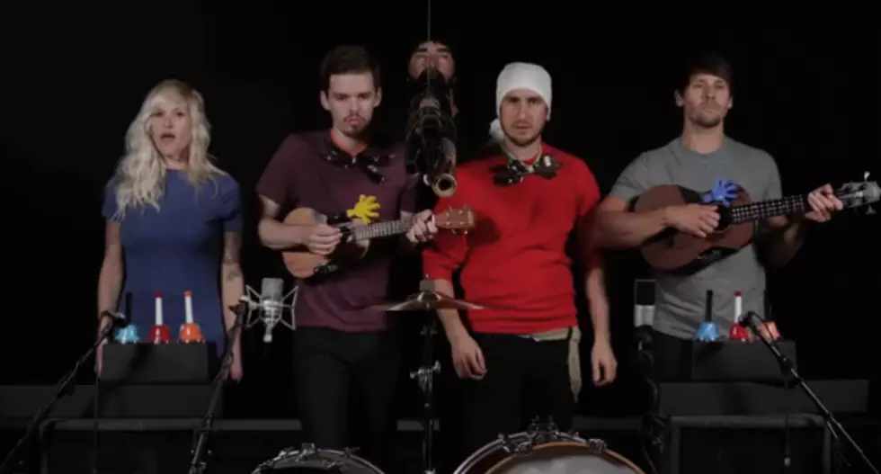Walk Off The Earth Covers Lorde In Acoustic Version Of &#8216;Royals&#8217; [VIDEO]