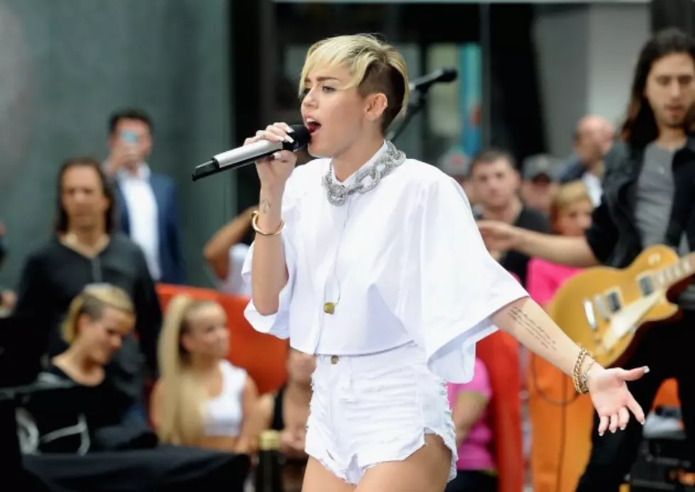 Miley Cyrus Announces Bangerz Tour Details