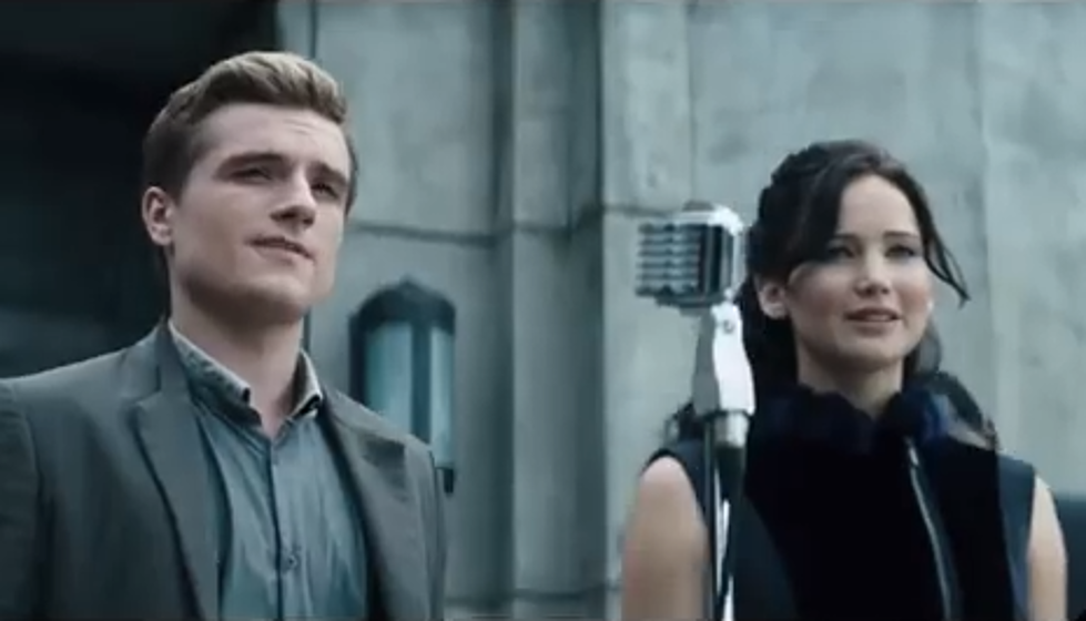 &#8216;The Hunger Games: Catching Fire&#8217; Opens Friday + Mandee Montana Is Excited [VIDEO]